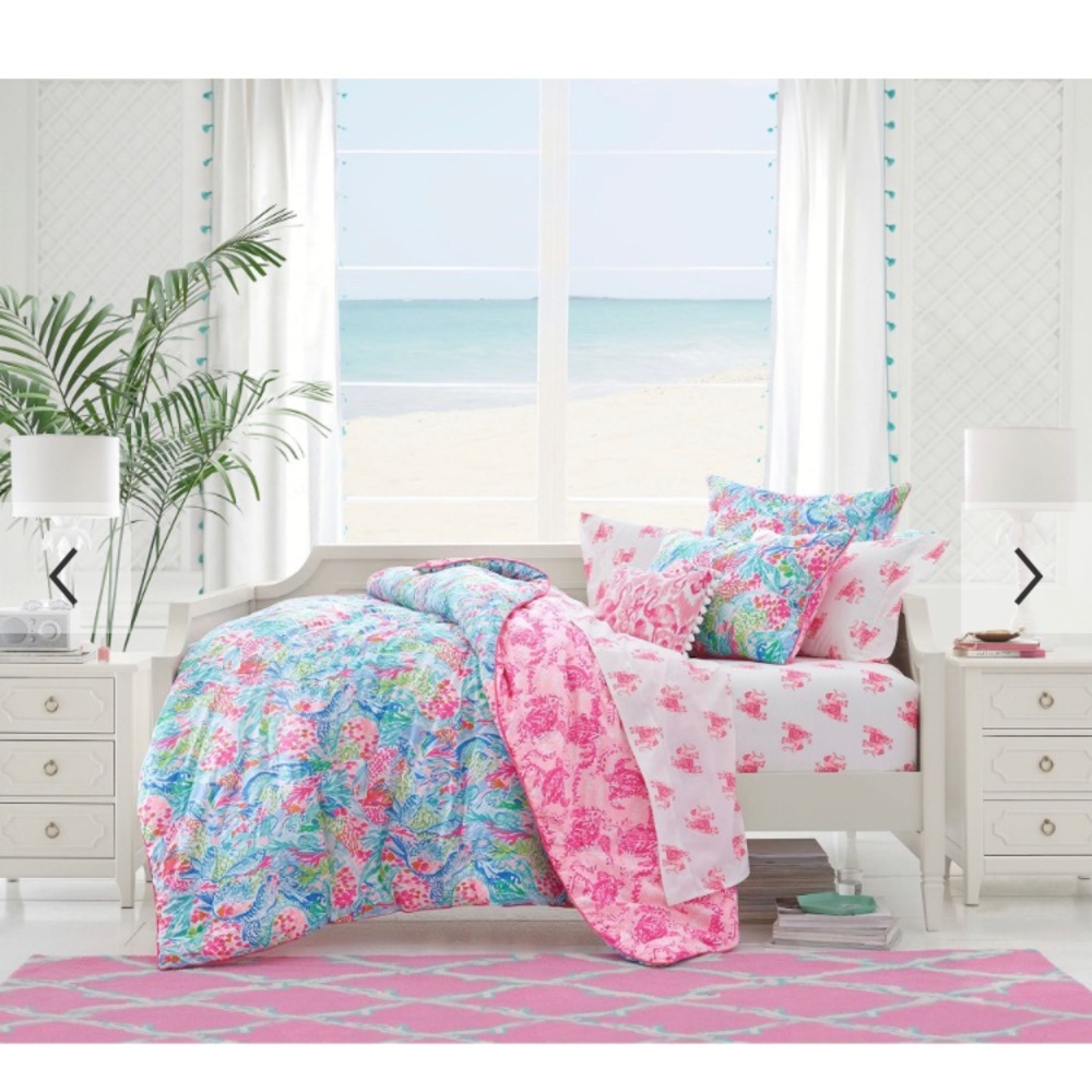 Pottery Barn Lilly Pulitzer Mermaid Cove Comforter, Full/Queen
